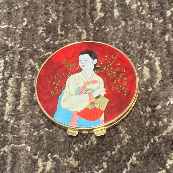 Asian design hand mirror - Picture 1 of 6